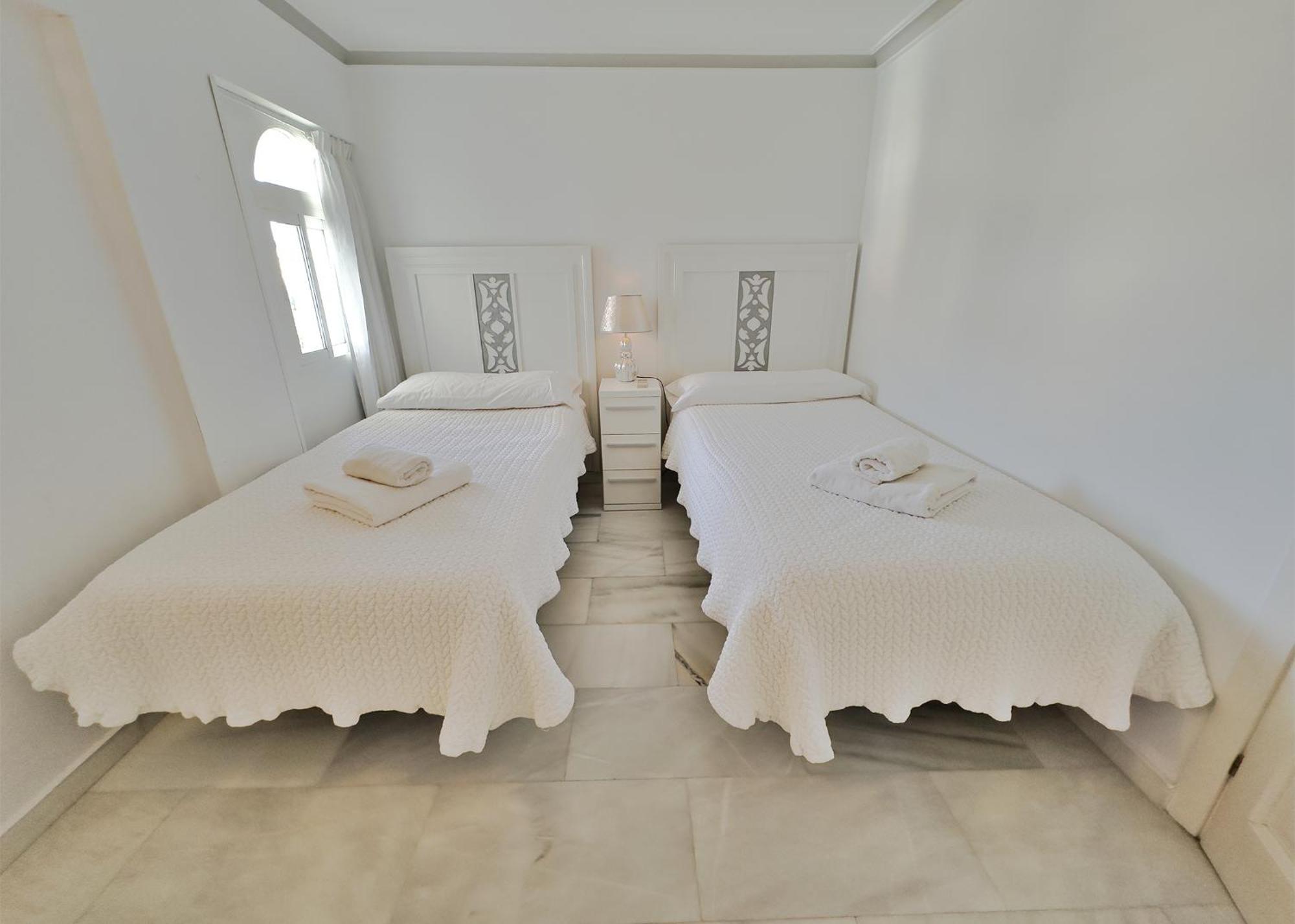 Apartment Skol 508 West Facing Duplex With Amazing Sea Views *