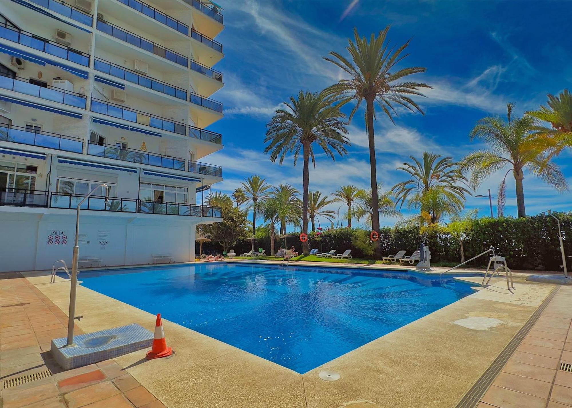 Skol 508 West Facing Duplex With Amazing Sea Views